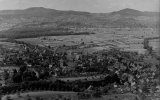 195x: Luftbild aus Südost
