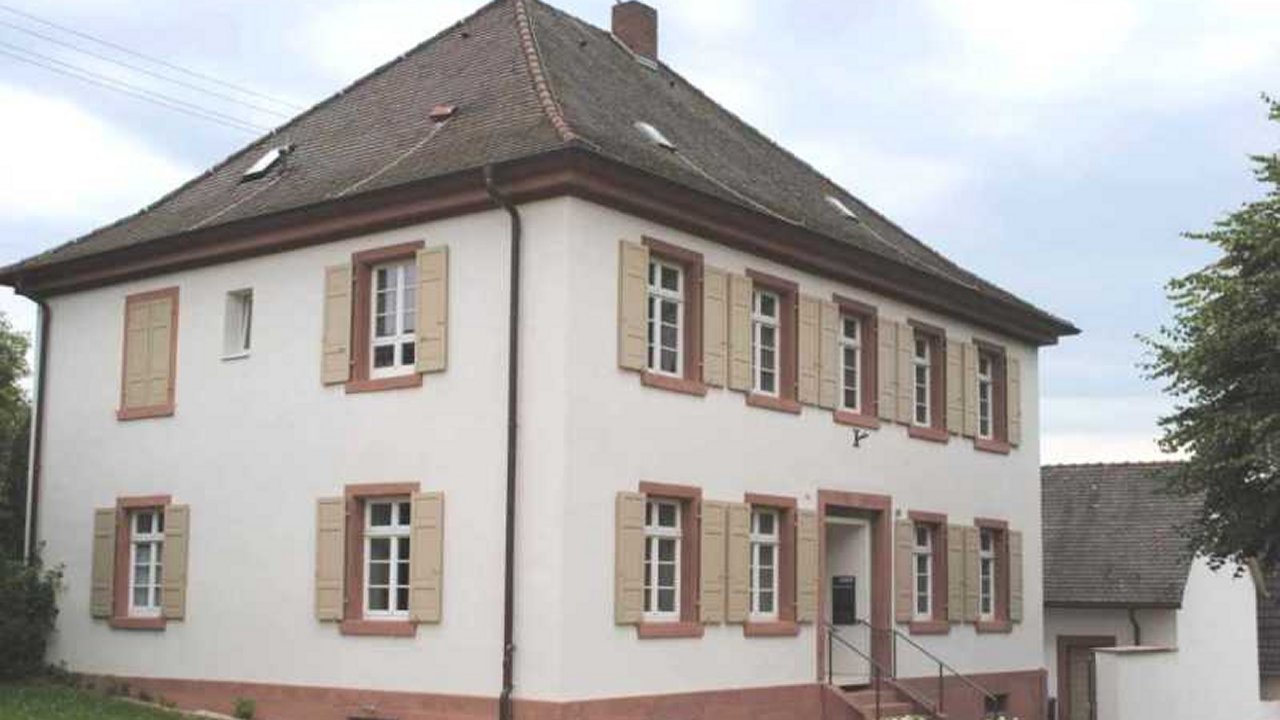Weiter zu Pfarrer