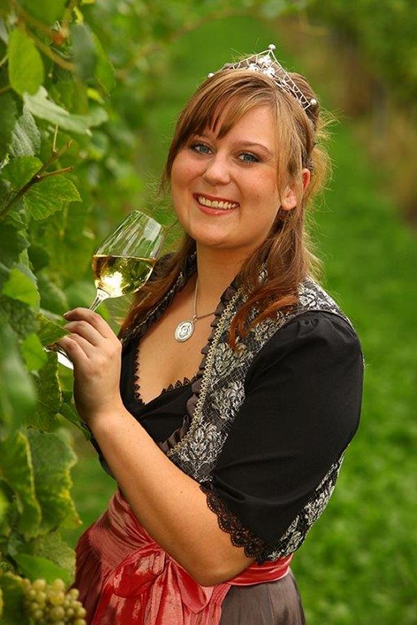 Weinprinzessin Kaiserstuhl-Tuniberg: Verena Ambs aus Gottenheim